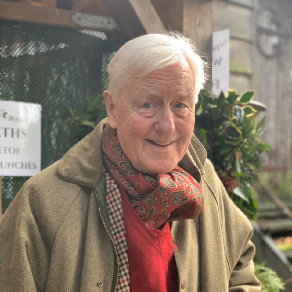 Un aristocrat britanic de 80 de ani isi cauta o nevasta care sa-i faca macar un baiat